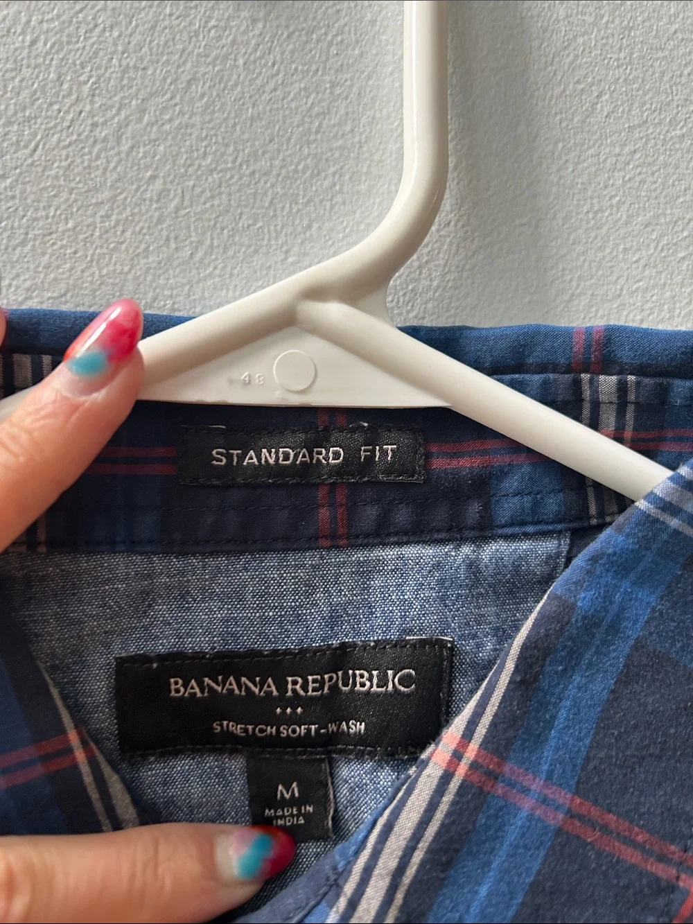 Banana Republic Men's Navy and Red Plaid Button-Down Shirt